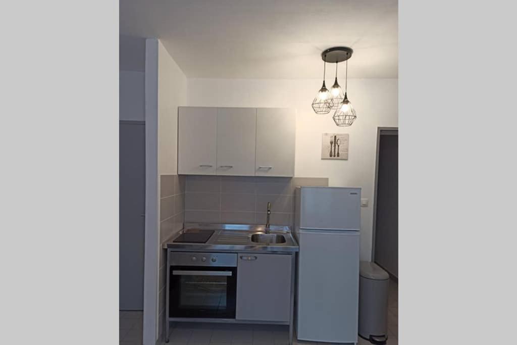 Les Chevalets I Classe 2 Etoiles ล็องส์ ภายนอก รูปภาพ